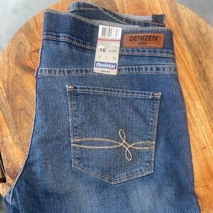 Women’s Jeans size 16 NWT
